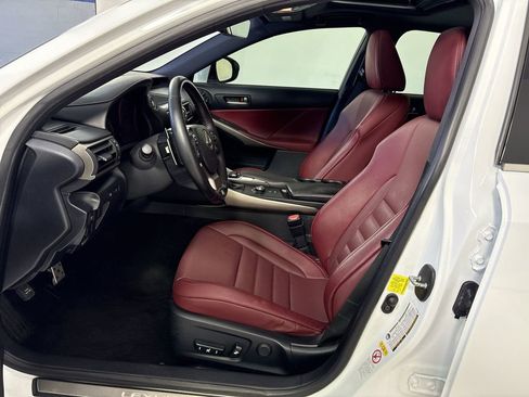 Used 2018 Lexus IS 300 F Sport w/ F Sport Package AWD/4WD image 13