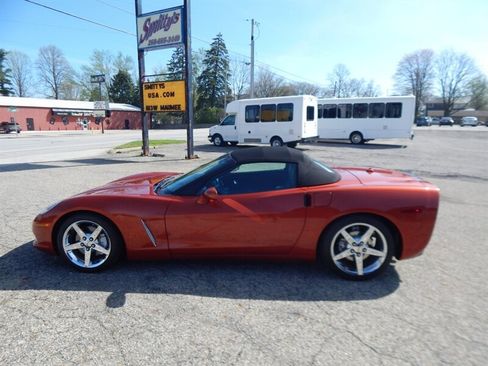 Used 2005 Chevrolet Corvette Convertible w/ Preferred Equipment Group image 36
