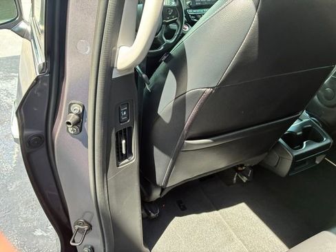 Used 2024 Honda Odyssey EX-L image 19