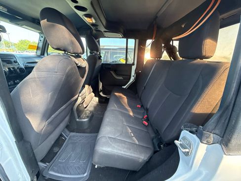 Used 2016 Jeep Wrangler Unlimited Sport w/ Quick Order Package 24S AWD/4WD image 6