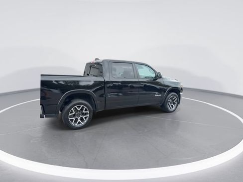 Used 2025 RAM 1500 Laramie AWD/4WD image 8