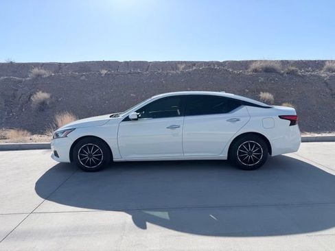 Used 2019 Nissan Altima 2.5 S FWD image 5