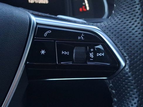 Used 2020 Audi S6 Premium Plus image 18