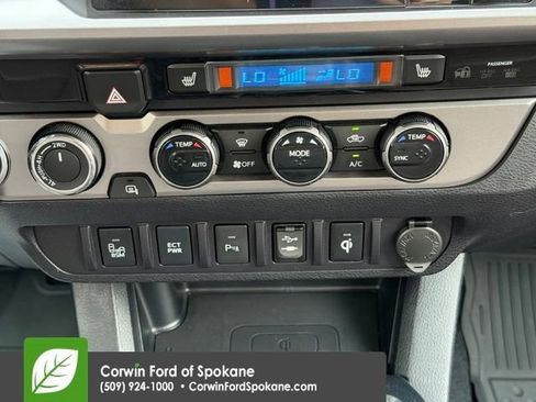 Used 2017 Toyota Tacoma Limited w/ Tow Package AWD/4WD image 28