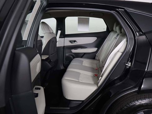 Used 2023 Nissan Ariya AWD image 32