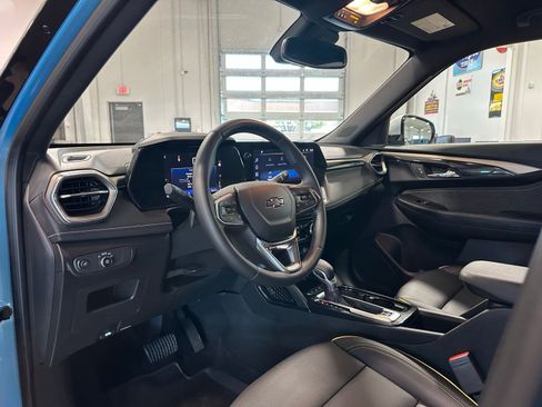 Used 2025 Chevrolet TrailBlazer ACTIV w/ Convenience Package FWD image 15