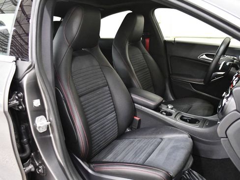 Used 2018 Mercedes-Benz CLA 250 image 10