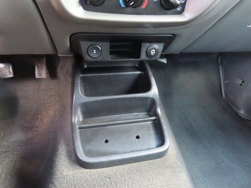 Used 2011 Ford Ranger XLT image 17