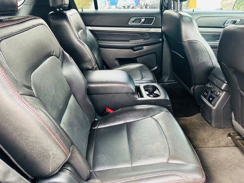 Used 2018 Ford Explorer Sport w/ Equipment Group 401A image 26