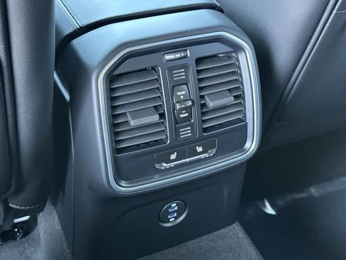 New 2026 Porsche Macan AWD/4WD image 14