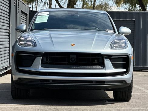 Certified 2023 Porsche Macan image 11