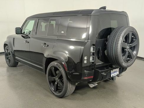 Used 2022 Land Rover Defender 110 AWD/4WD image 6