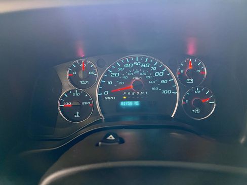 Used 2019 Chevrolet Express 3500 LT w/ LT Preferred Equipment Group image 9