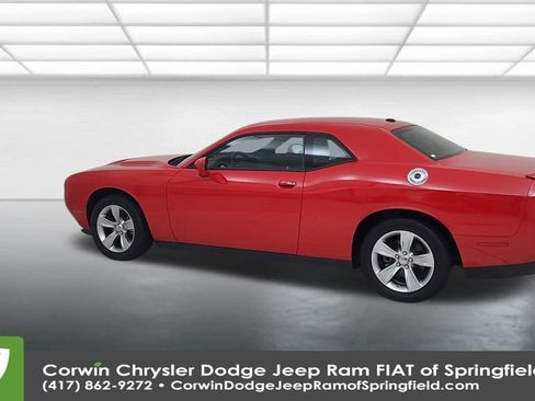 Certified 2022 Dodge Challenger SXT image 10