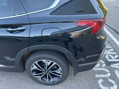 Used 2019 Hyundai Santa Fe Limited AWD/4WD image 12
