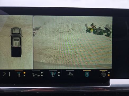 Used 2022 Chevrolet Silverado 1500 LTZ image 35