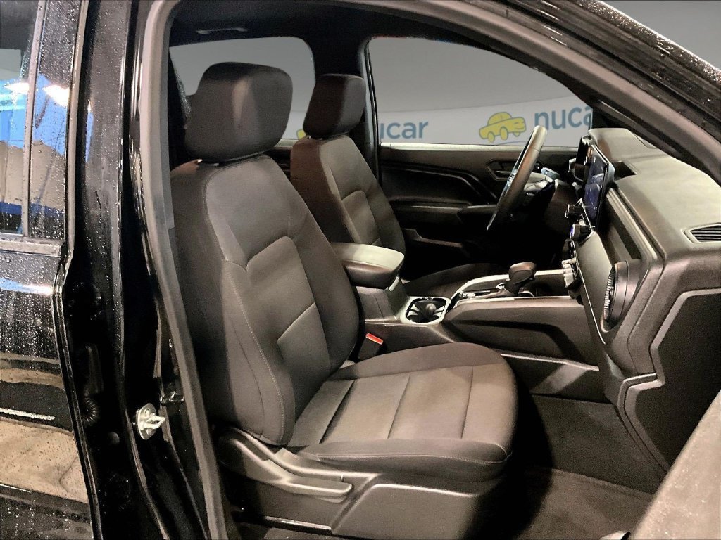 Used 2024 Chevrolet Colorado Trail Boss w/ Technology Package AWD/4WD image 11
