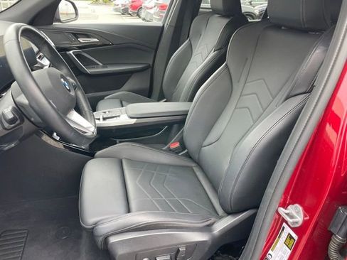 Certified 2025 BMW X2 xDrive28i AWD/4WD image 6