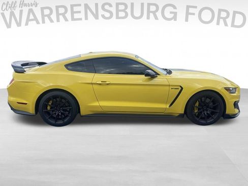 Used 2017 Ford Mustang Shelby GT350 w/ Convenience Package RWD image 8