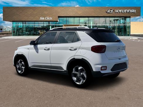 New 2026 Hyundai Venue SEL FWD image 4