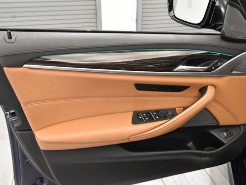 Used 2019 BMW M550i xDrive M550i xDrive AWD 4dr Sedan image 13