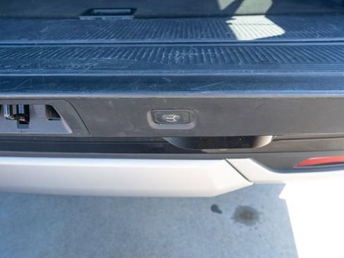 Used 2025 Ford Expedition Max Platinum AWD/4WD image 40