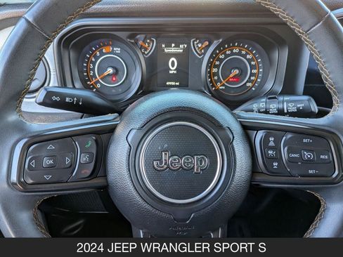 Used 2024 Jeep Wrangler Sport S image 12