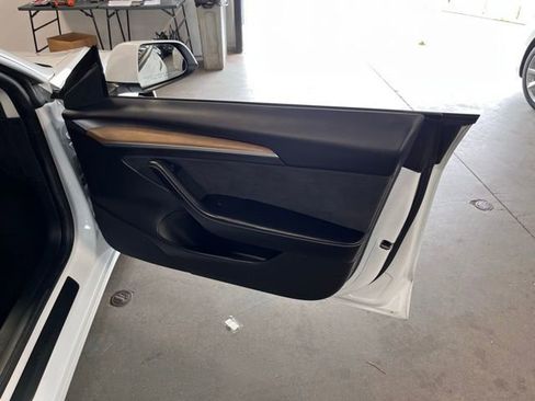 Used 2022 Tesla Model 3 Long Range image 12