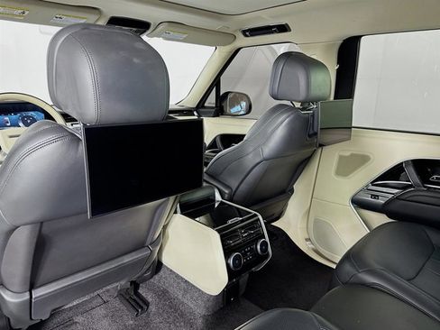 Used 2023 Land Rover Range Rover Long Wheelbase Autobiography image 34