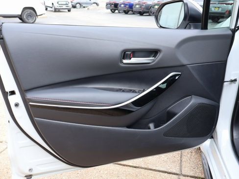 Used 2025 Toyota Corolla XSE image 21