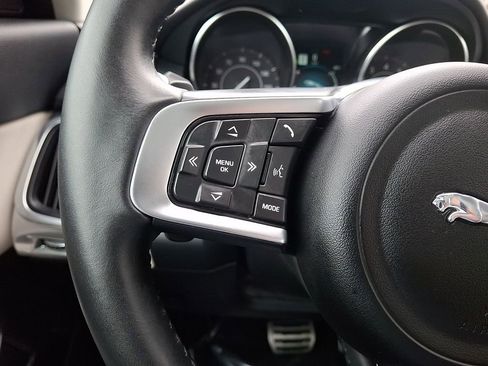 Used 2020 Jaguar E-PACE R-Dynamic SE AWD/4WD image 22
