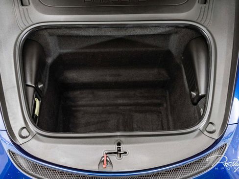 Used 2020 Porsche 718 Cayman GT4 image 5