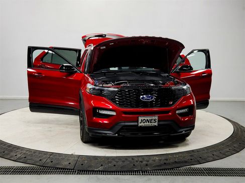 Used 2023 Ford Explorer ST w/ Equipment Group 401A image 10