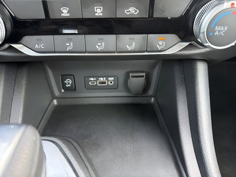 Used 2024 Nissan Sentra SV image 20