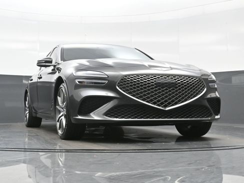 Certified 2024 Genesis G70 2.5T image 32