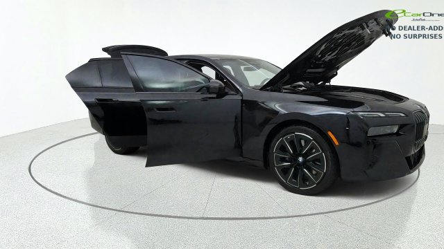 Used 2025 BMW i7 eDrive50 w/ M Sport Package RWD image 12