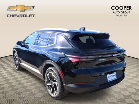 New 2026 Chevrolet Equinox EV LT FWD image 18