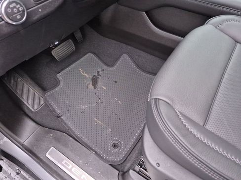 Used 2026 GMC Yukon Denali w/ Denali Reserve Package image 21