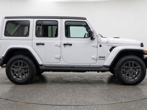 Used 2025 Jeep Wrangler Unlimited Sport AWD/4WD image 11
