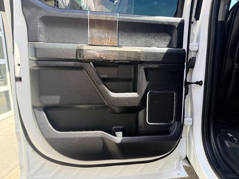 Used 2021 Ford F250 Lariat w/ Lariat Value Package AWD/4WD image 30