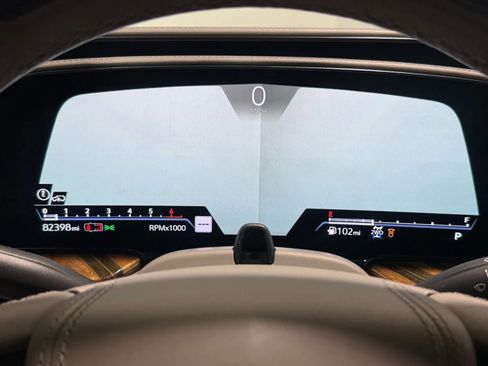 Used 2021 Cadillac Escalade Premium Luxury Platinum image 17