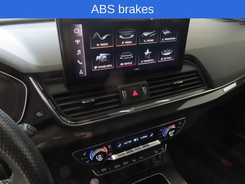 Used 2022 Audi SQ5 Prestige image 18