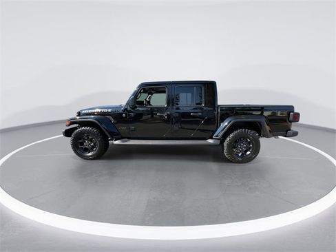 New 2025 Jeep Gladiator Sport image 5