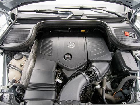 Used 2024 Mercedes-Benz GLE 350 4MATIC w/ Winter Package image 39