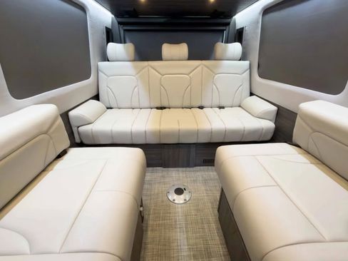 Used 2019 Mercedes-Benz Sprinter 170 image 8