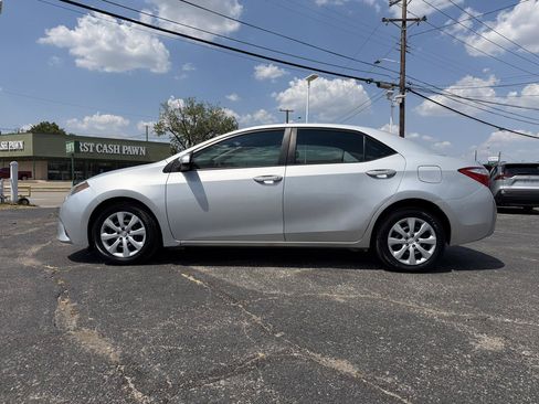 Used 2015 Toyota Corolla LE FWD image 8
