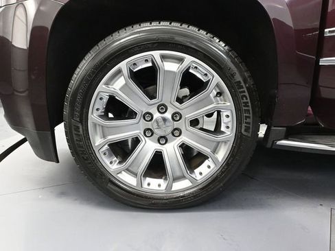 Used 2017 GMC Yukon XL Denali w/ Open Road Package image 20