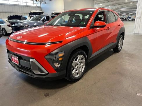 Used 2024 Hyundai Kona SE FWD image 7