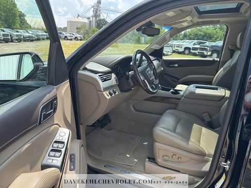 Used 2019 GMC Yukon XL SLT w/ Open Road Package image 18