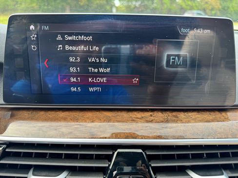Used 2017 BMW 530i RWD image 24